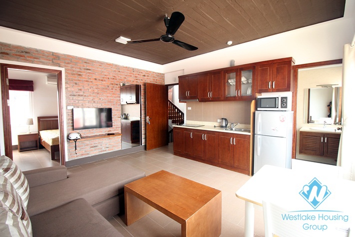 A cheap and spacious 1 bedroom apartment in Tay ho, Ha noi